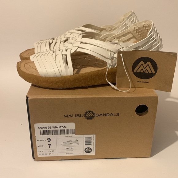NWT Malibu Canyon Sandals - Picture 4 of 9